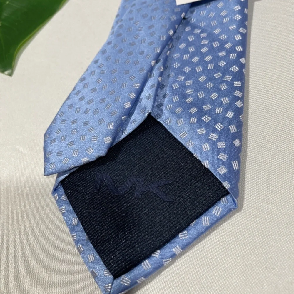 NWT $70 MICHAEL KORS [ Men's Tie ] Mini‎ Squares in Light Blue